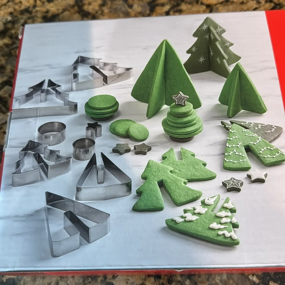 Sur La Table 3D Christmas tree Cookie Cutters NIB